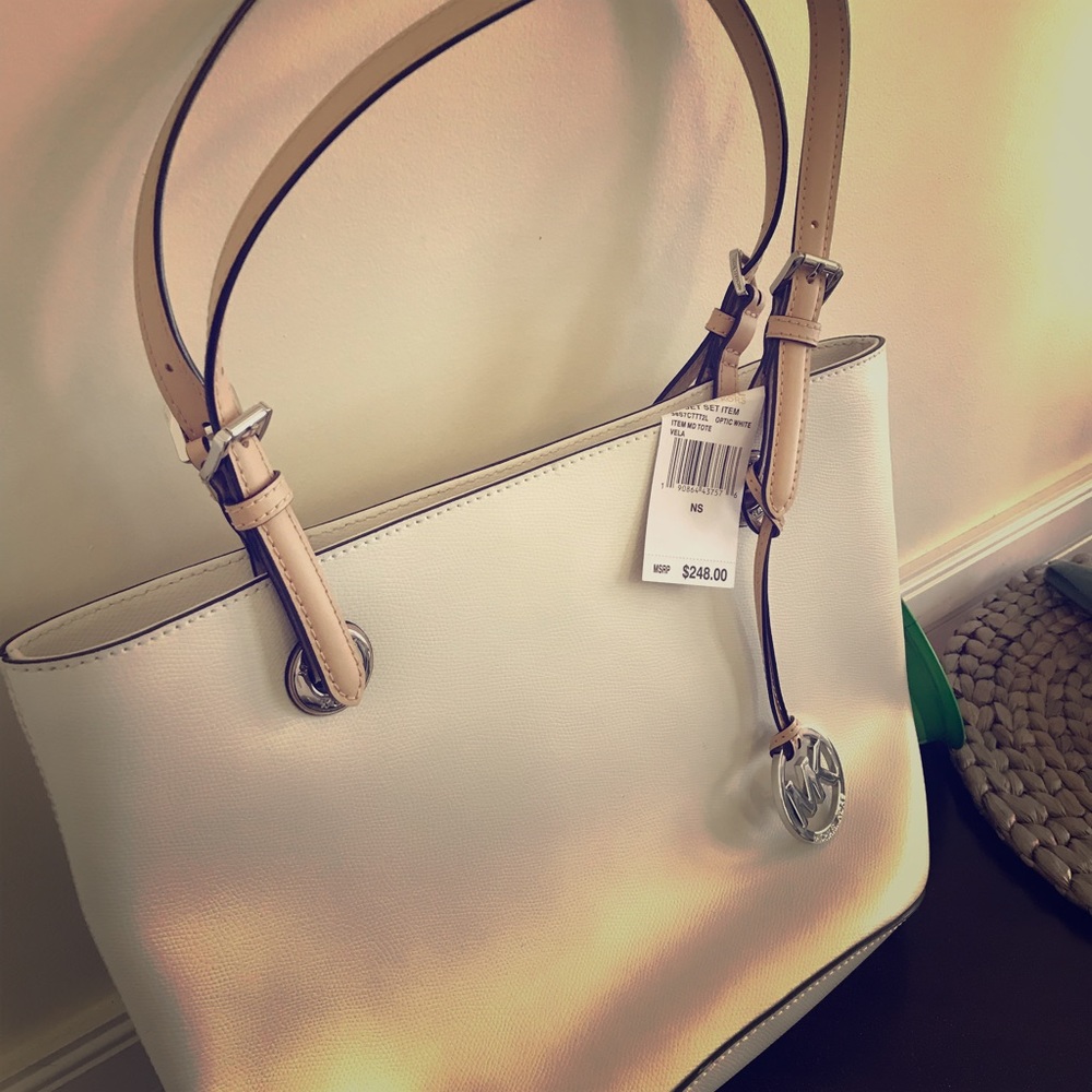 MIchael Kors Jet Set “Vela” Tote. NWT